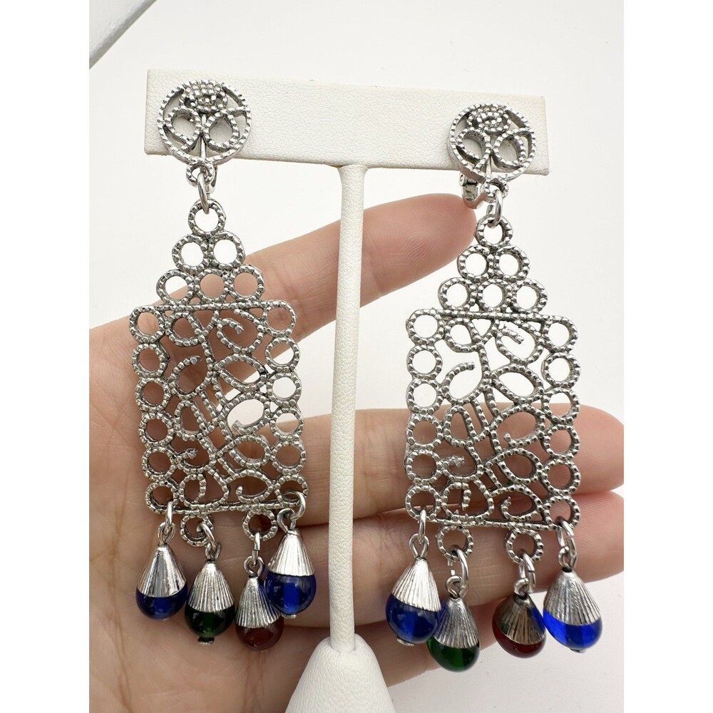 Vintage Silver Crown Trifari Filigree Glass Beaded  Clip On Drop Earrings - Picture 3 of 8